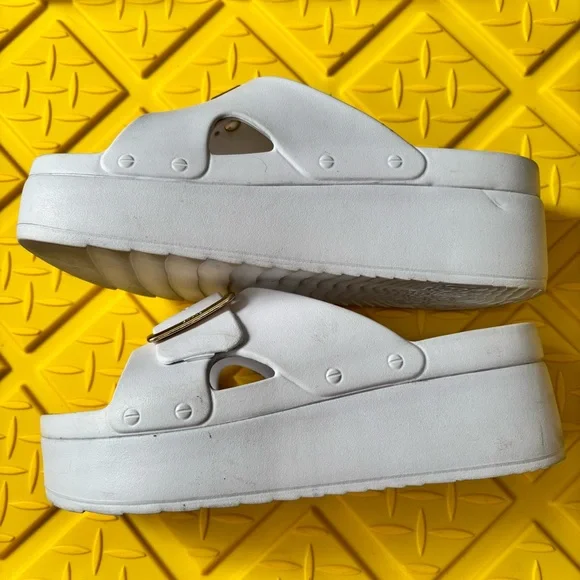 Dr.Scholl’s summer sandals.  Size 9. - Picture 6 of 9